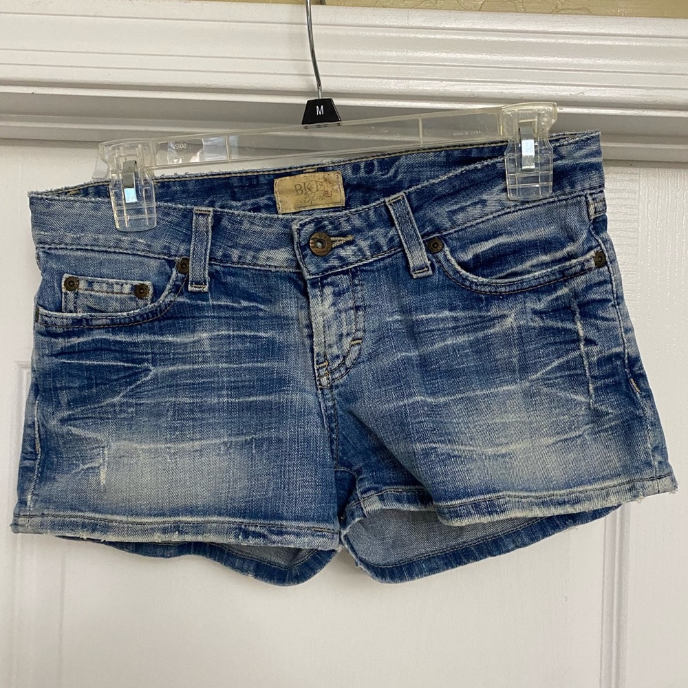 BKE denim shorts size 27